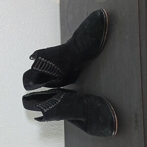 Vince Camuto Black Ankle Boots Size 8.5